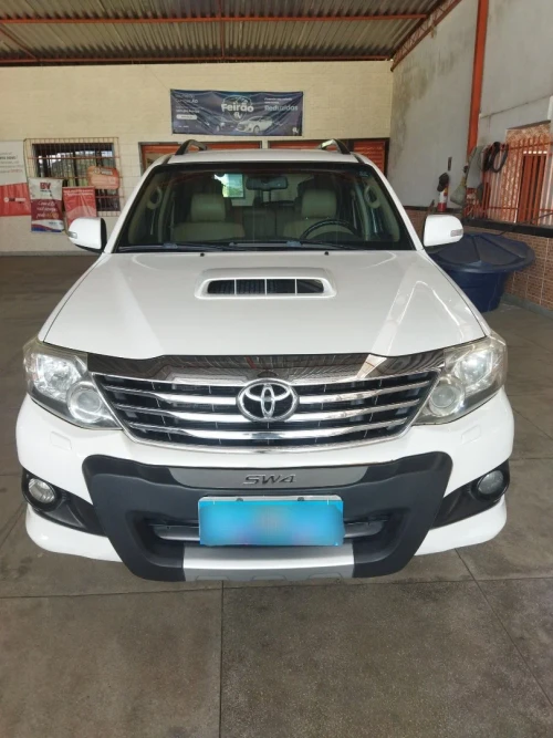 2013 Toyota Hilux SW4 SRV 4X4 7 Lugares Turbo Intercooler