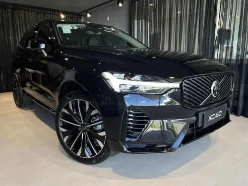 2026 Volvo XC60 T8 PHEV Ultra DARK AWD Geartronic