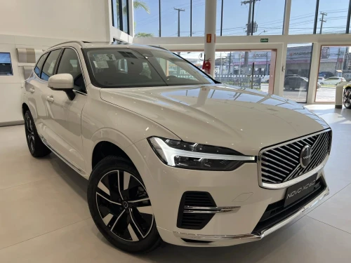 2026 Volvo XC60 T8 PHEV PLUS AWD Geartronic
