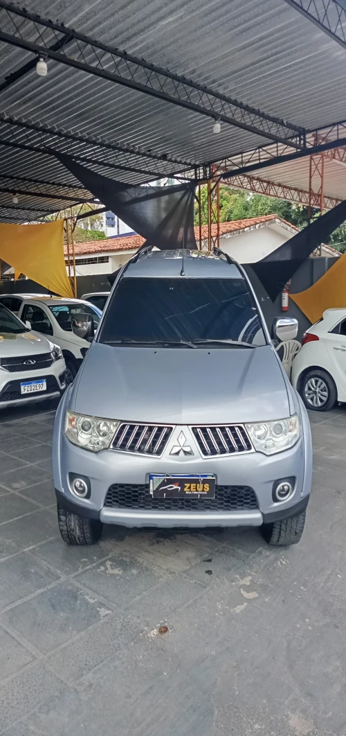 2013 Mitsubishi Pajero Dakar HPE 7 Lugares 4X4 V6