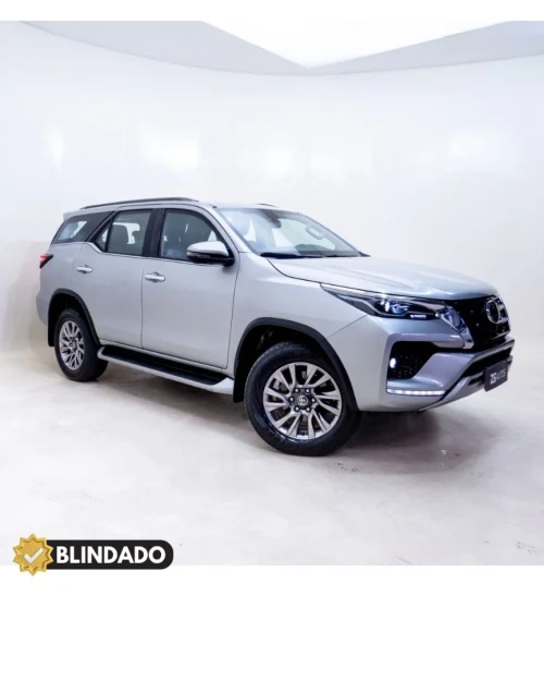 2022 Toyota Hilux SW4 D-4D Turbo SRX 7L 4X4