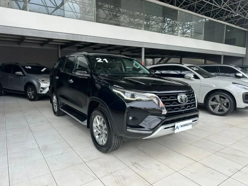 2021 Toyota Hilux SW4 D-4D Turbo SRX 7L 4X4