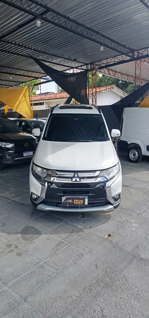 2016 Mitsubishi Outlander 2.0 16V Gasolina 4P Automático